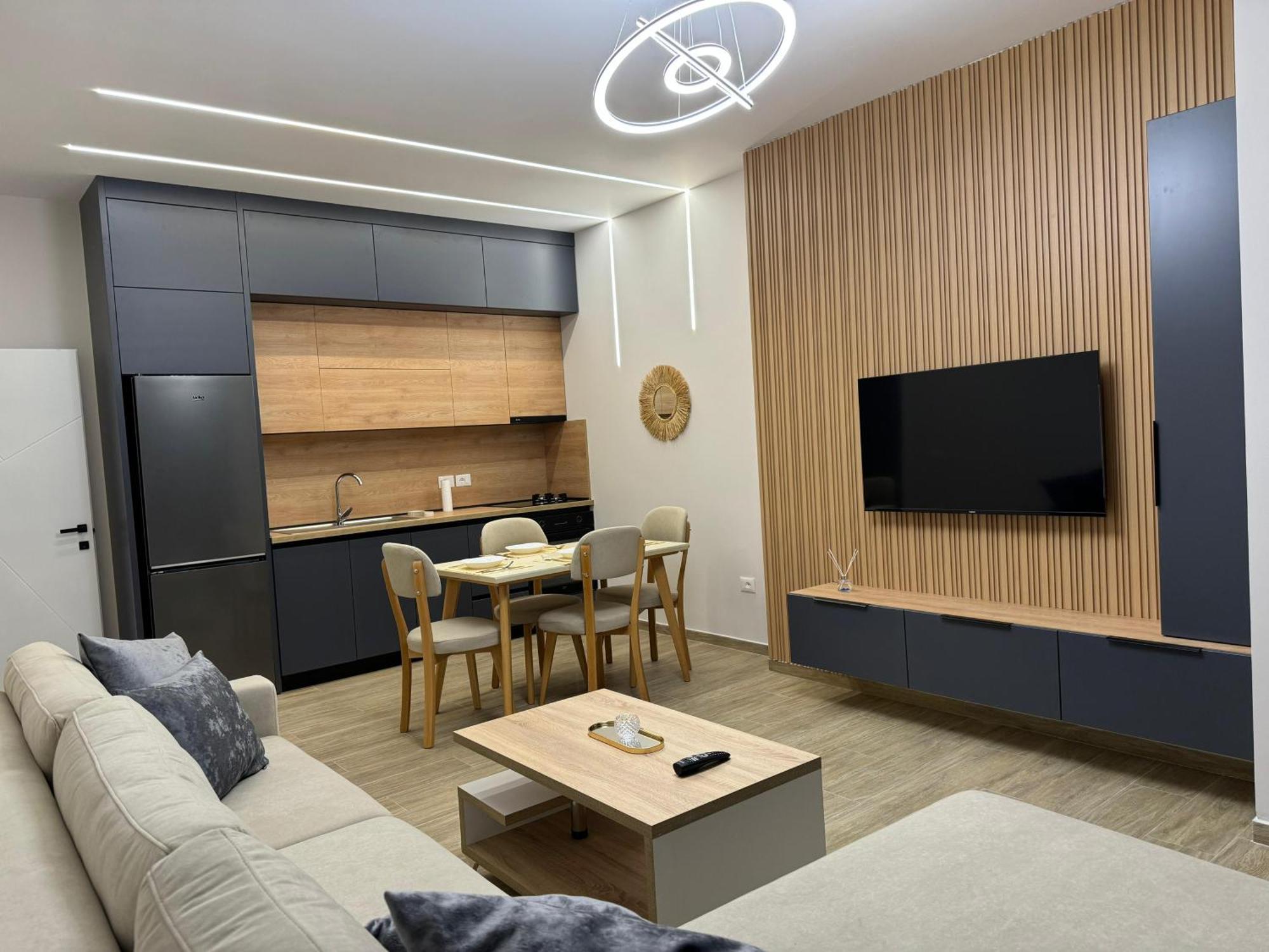 Isla'S Luxurious Seaside Apartments ドゥラス エクステリア 写真